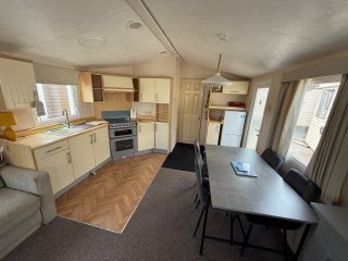 /photos/9340/0dbafd0e-9d2c-455e-2c49-901b9b102b1c_i320x240.jpg