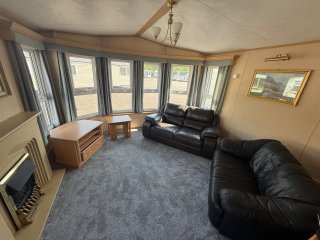 /photos/9340/5b9fdb6f-d310-59c1-9cc4-dbb1a3558503_i320x240.jpg