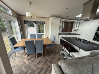 /photos/9340/e37363d7-322c-5878-59b5-3510e73d1663_i320x240.jpg
